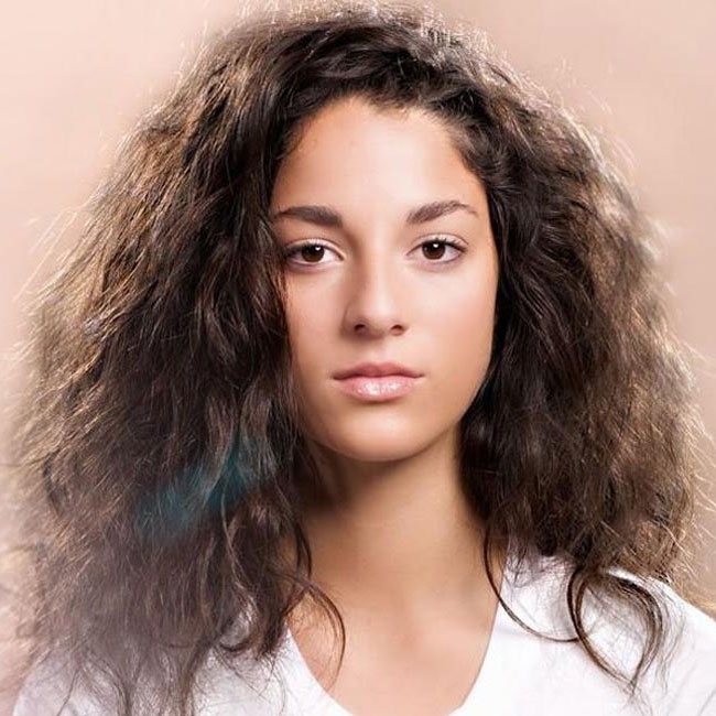 4 Ways to Fight Frizzy Hair