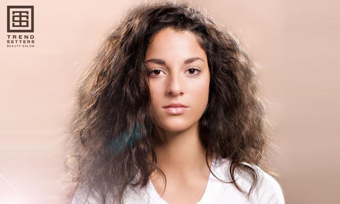 4 Simple Ways to Fight Frizzy Hair